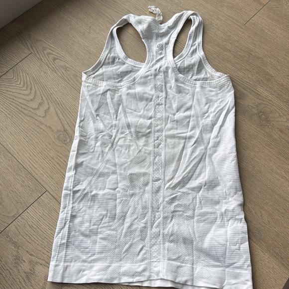 Swiftly Tech Racerback - Picture 2 of 3